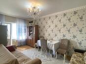 Продаётся 2-комн. вторичка 45 м², м. Кара Караев, photo 1 from 8