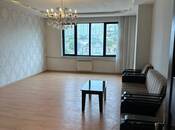 Сдаётся 3-комн. офис 150 м², м. Низами, photo 1 from 8