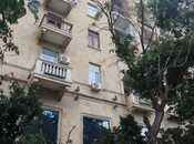 Satılır 2 otaqlı köhnə tikili 45 m², Bayıl q., photo 1 from 7