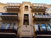 Satılır 5 otaqlı köhnə tikili 172 m², Sahil m., photo 1 from 8