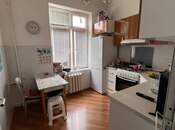 Satılır 2 otaqlı köhnə tikili 61 m², Elmlər Akademiyası m., photo 4 from 8