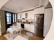 Продается 2-комн. вторичка 65 м², м. Гянджлик, photo 4 from 8