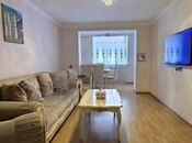 Satılır 3 otaqlı köhnə tikili 80 m², İnşaatçılar m., photo 1 from 8