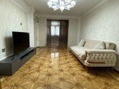 Satılır 3 otaqlı köhnə tikili 80 m², Elmlər Akademiyası m., photo 1 from 8