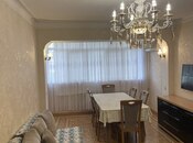 Satılır 3 otaqlı köhnə tikili 85 m², İnşaatçılar m., photo 2 from 8