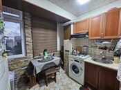 Satılır 2 otaqlı köhnə tikili 60 m², Qara Qarayev m., photo 1 from 8