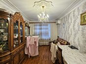 Satılır 2 otaqlı köhnə tikili 60 m², Qara Qarayev m., photo 2 from 8