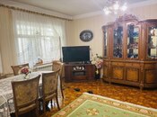 Satılır 5 otaqlı köhnə tikili 110 m², İnşaatçılar m., photo 2 from 8