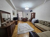 Satılır 3 otaqlı yeni tikili 130 m², İnşaatçılar m., photo 1 from 8
