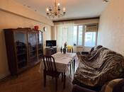 Satılır 3 otaqlı köhnə tikili 90 m², İnşaatçılar m., photo 1 from 8