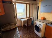 Satılır 3 otaqlı köhnə tikili 90 m², İnşaatçılar m., photo 8 from 8