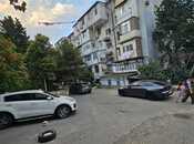 Satılır 2 otaqlı köhnə tikili 60 m², İnşaatçılar m., photo 2 from 8