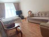 Продаётся 3-комн. вторичка 80 м², пос. Бакиханова, photo 1 from 8