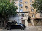 Продаётся 2-комн. вторичка 50 м², м. Элмляр Академиясы, photo 2 from 8