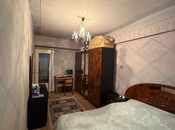 Satılır 4 otaqlı köhnə tikili 110 m², İnşaatçılar m., photo 2 from 8