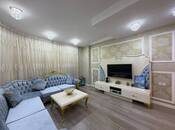 Сдаётся 2-комн. новостройка 120 м², м. Низами, photo 1 from 8