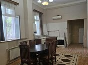 Satılır 4 otaqlı köhnə tikili 95 m², Yasamal r., photo 1 from 8
