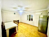 Продаётся 3-комн. вторичка 85 м², м. Кара Караев, photo 1 from 8