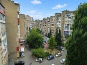 Satılır 2 otaqlı köhnə tikili 52 m², İnşaatçılar m., photo 1 from 8