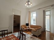 Сдаётся 2-комн. вторичка 93 м², м. Низами, photo 6 from 8