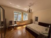 Satılır 9 otaqlı həyət evi/bağ evi 500 m², Səbail r., photo 1 from 8