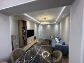 Продаётся 2-комн. вторичка 65 м², м. Ази Асланов, photo 3 from 8