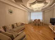 Сдаётся 3-комн. новостройка 140 м², м. Нариман Нариманов, photo 1 from 8
