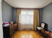 Satılır 3 otaqlı köhnə tikili 75 m², Elmlər Akademiyası m., photo 2 from 8