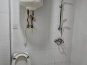 Satılır 2 otaqlı köhnə tikili 60 m², İnşaatçılar m., photo 7 from 7