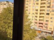 Satılır 2 otaqlı köhnə tikili 60 m², İnşaatçılar m., photo 3 from 7
