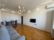 Сдаётся 2-комн. новостройка 67 м², м. Кара Караев, photo 1 from 8