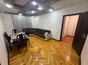 Satılır 2 otaqlı köhnə tikili 47 m², İnşaatçılar m., photo 2 from 8