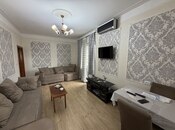 Satılır 2 otaqlı köhnə tikili 50 m², İnşaatçılar m., photo 2 from 8