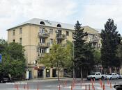 Satılır 3 otaqlı köhnə tikili 68 m², Bakıxanov q., photo 1 from 8