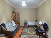 Satılır 3 otaqlı köhnə tikili 60 m², Qara Qarayev m., photo 2 from 8