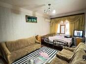 Satılır 2 otaqlı köhnə tikili 67 m², Massiv V q., photo 1 from 8