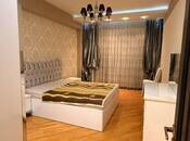 Сдаётся 2-комн. новостройка 90 м², м. 20 января, photo 1 from 8