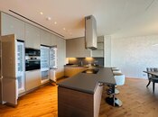 Сдаётся 3-комн. новостройка 200 м², м. Ичеришехер, photo 2 from 8
