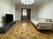 Satılır 3 otaqlı köhnə tikili 80 m², Yasamal q., photo 2 from 8