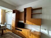 İcarəyə verilir 3 otaqlı köhnə tikili 65 m², İnşaatçılar m., photo 4 from 8