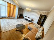 İcarəyə verilir 3 otaqlı yeni tikili 130 m², 28 May m., photo 3 from 8