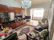 Satılır 4 otaqlı köhnə tikili 110 m², Xalqlar Dostluğu m., photo 1 from 8