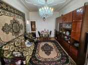 Satılır 4 otaqlı köhnə tikili 110 m², Xalqlar Dostluğu m., photo 2 from 8