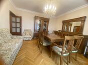 Satılır 4 otaqlı köhnə tikili 105 m², İnşaatçılar m., photo 1 from 8
