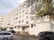 Satılır 3 otaqlı köhnə tikili 75 m², Koroğlu m., photo 1 from 8