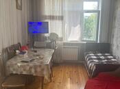 Satılır 2 otaqlı köhnə tikili 56 m², photo 1 from 8