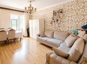Satılır 2 otaqlı köhnə tikili 65 m², Nəsimi m., photo 1 from 8