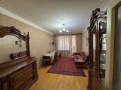 Satılır 2 otaqlı köhnə tikili 65 m², Xalqlar Dostluğu m., photo 2 from 8