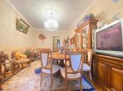 Satılır 2 otaqlı köhnə tikili 80 m², Qara Qarayev m., photo 1 from 8