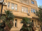 Satılır 8 otaqlı həyət evi/bağ evi 850 m², Gənclik m., photo 1 from 8